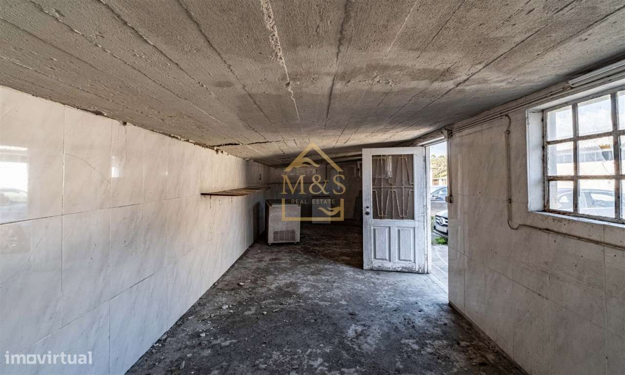 Moradia com comercio| Terreno 2900m2 |  Praia - Lavra-21