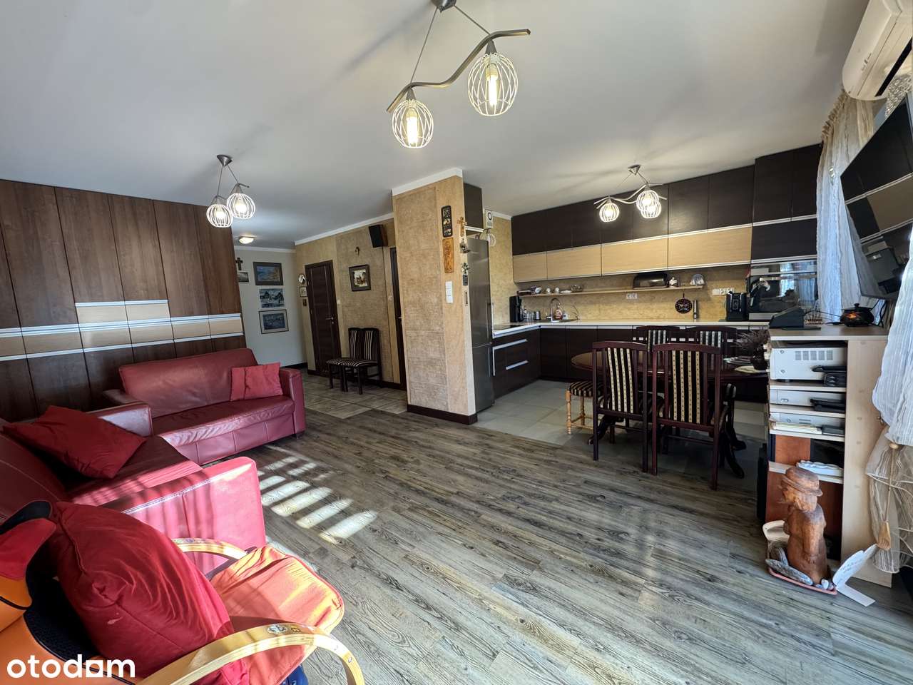 4-pokojowe mieszkanie z dwoma łazienkami, tarasem i balkonem-2