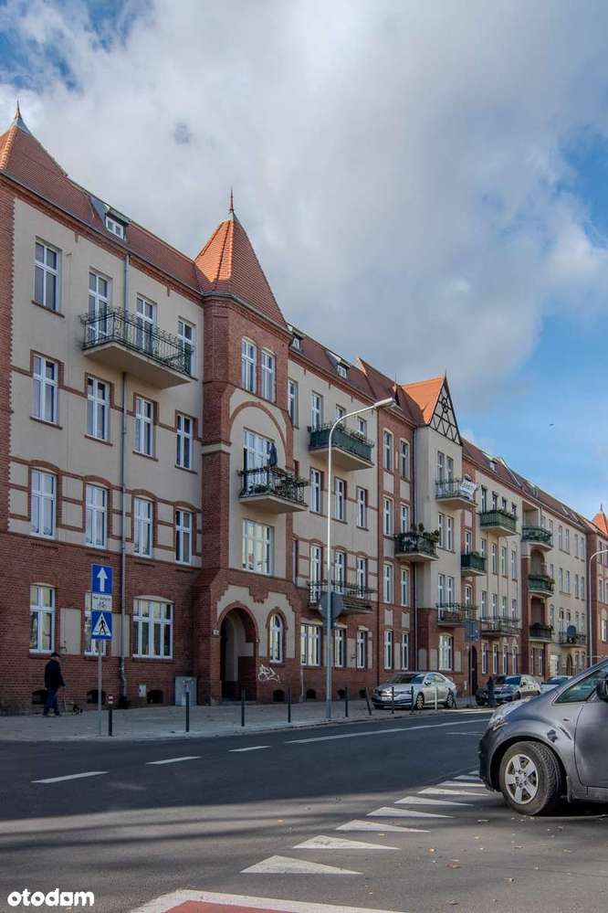 Przestronne 5-pokojowe mieszkanie z balkonem - Pełny obrazek: 1/18