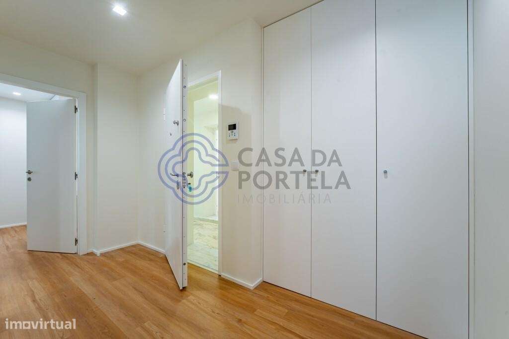 Ótimo T1 próximo às praias de Matosinhos - Grande imagem: 4/25