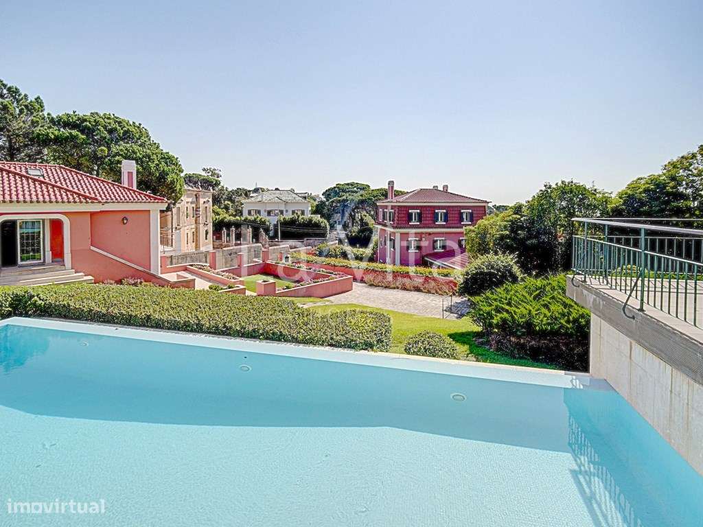 Apartamento T4 Duplex, em condomínio exclusivo no centro do Estoril.-12