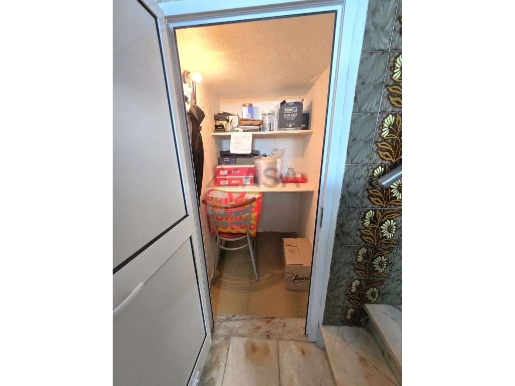 Restaurante em Funcionamento | 70 m² | Renda 200 € | Odivelas-11