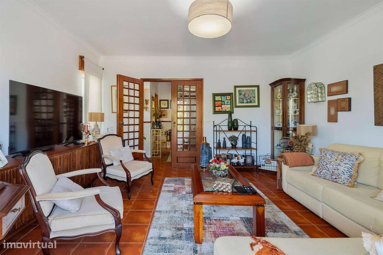 Moradia – Seixal, Quinta do Brasileiro, Corroios - Mais