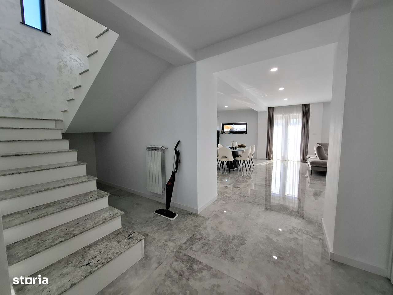 Vila cu 5 camere de vanzare, Strejnicu-8