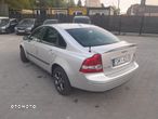 Volvo S40 - 5