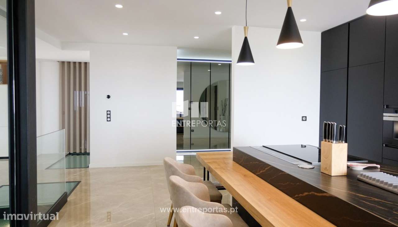 Venda de Moradia V5 com piscina, Areosa, Viana do Castelo. - Grande imagem: 5/31