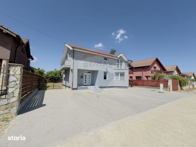 Casă cu 5 camere de vânzare Cartier Orizont 2 Paleu zona Metropolitana-0
