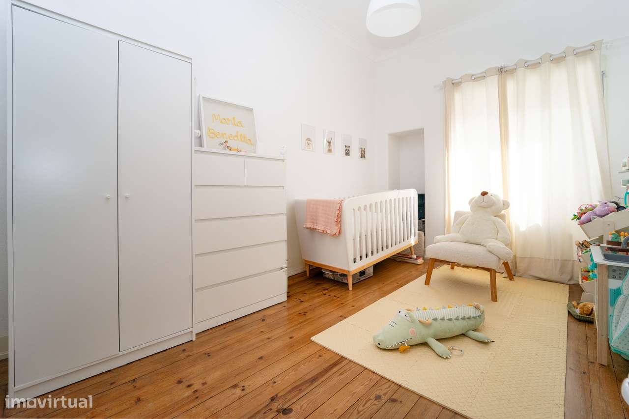 Apartamento T5 para venda na Rua Trindade Coelho Coimbra-14