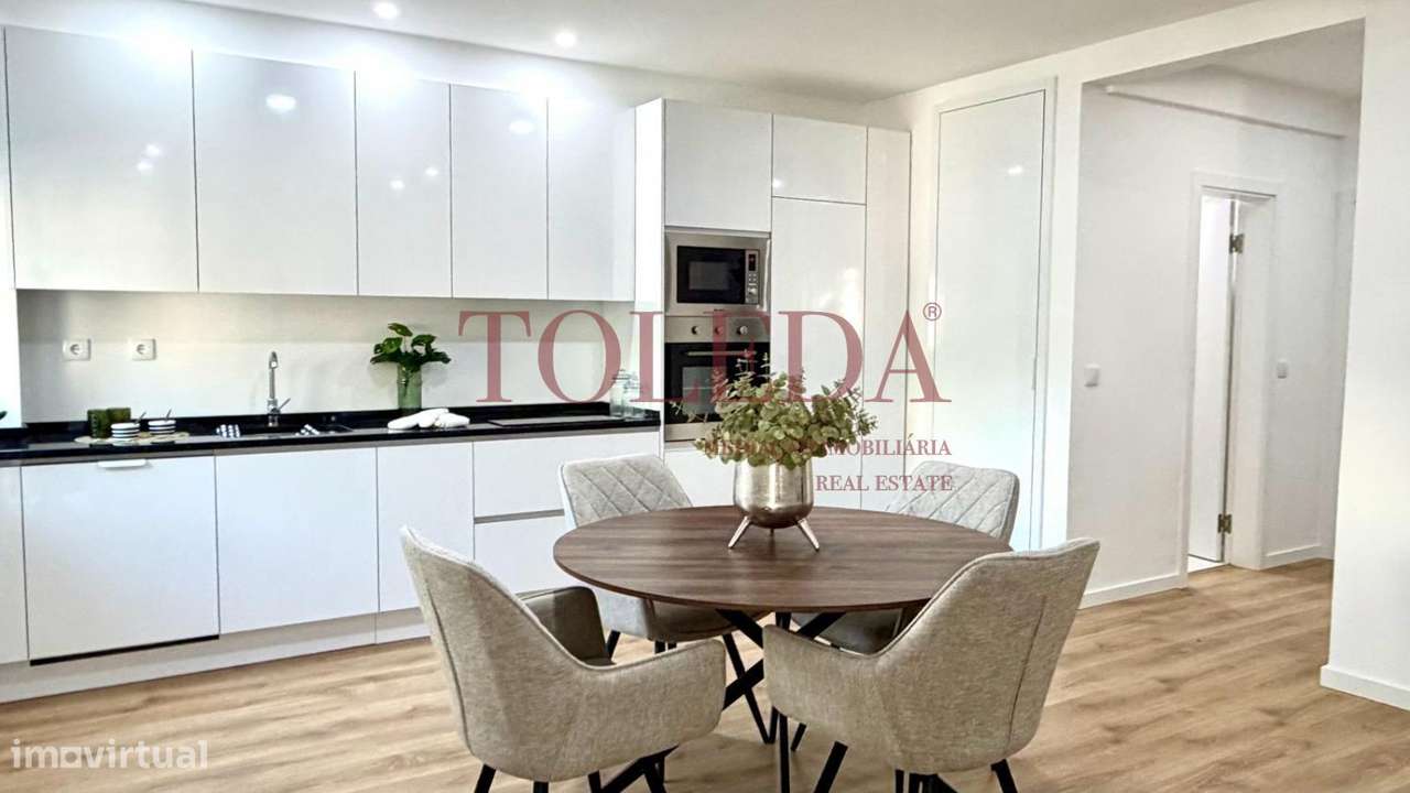 T3 Remodelado ao Colombo c/ varanda 3 WC-24