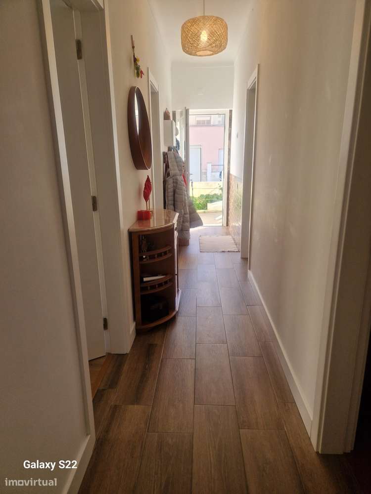 Moradia com 4 frações 2xT3 2 2x T2, terreno vista de rio e natureza-6