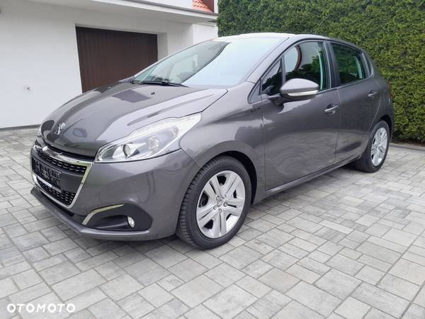 Peugeot 208 - 2