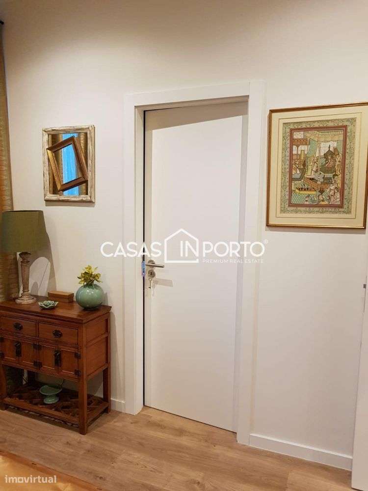 Moradia T4 de Traça Antiga Renovado com Licença AL-17