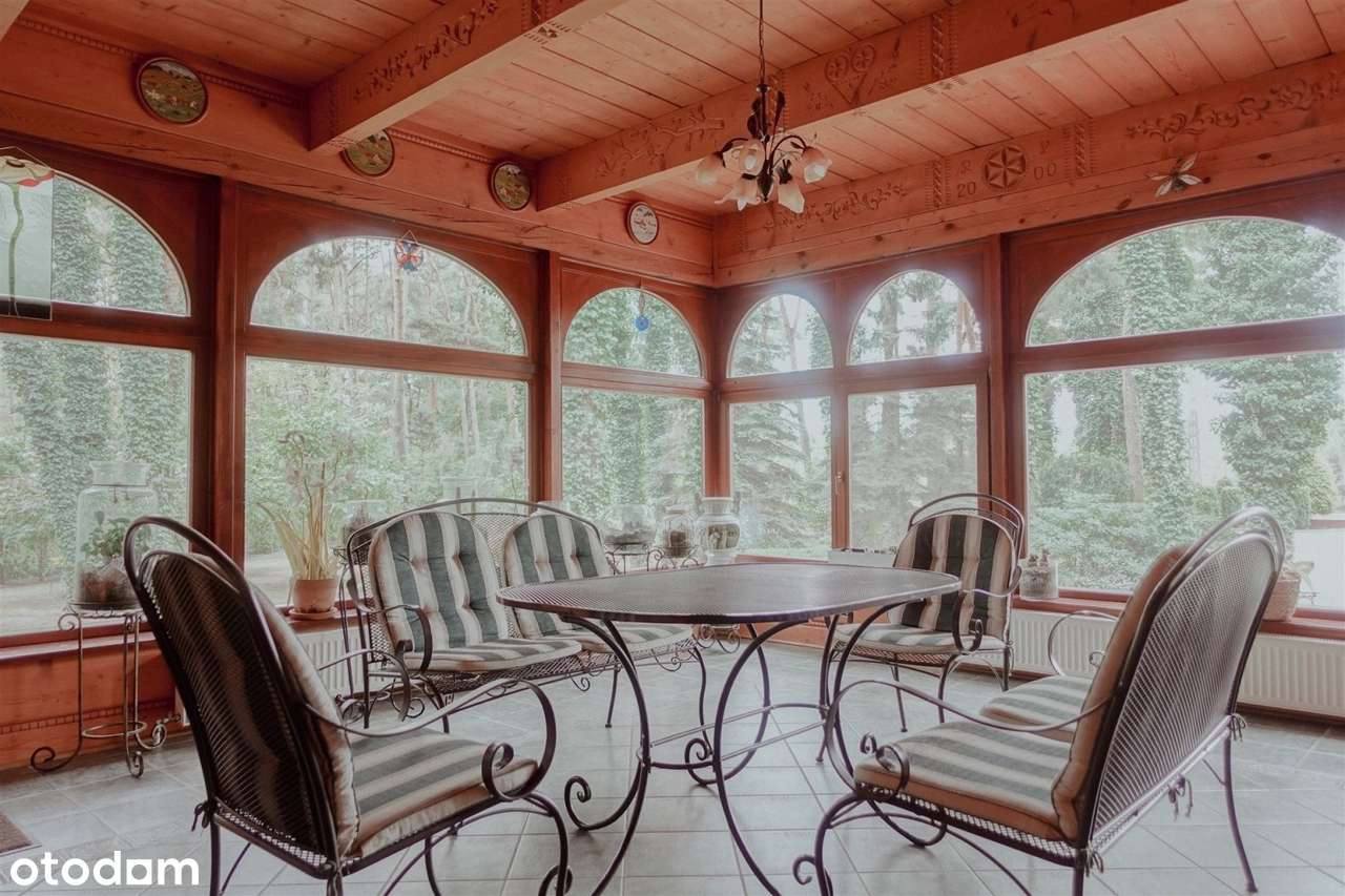 Unikatowa willa do zamieszkania lub pod usługi-19