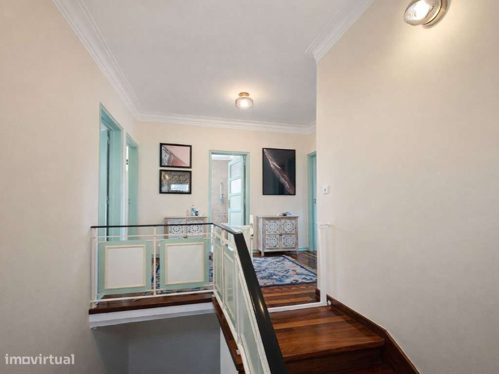 Moradia Isolada Totalmente Remodelada | Potencial para 7 Quartos | ...-18