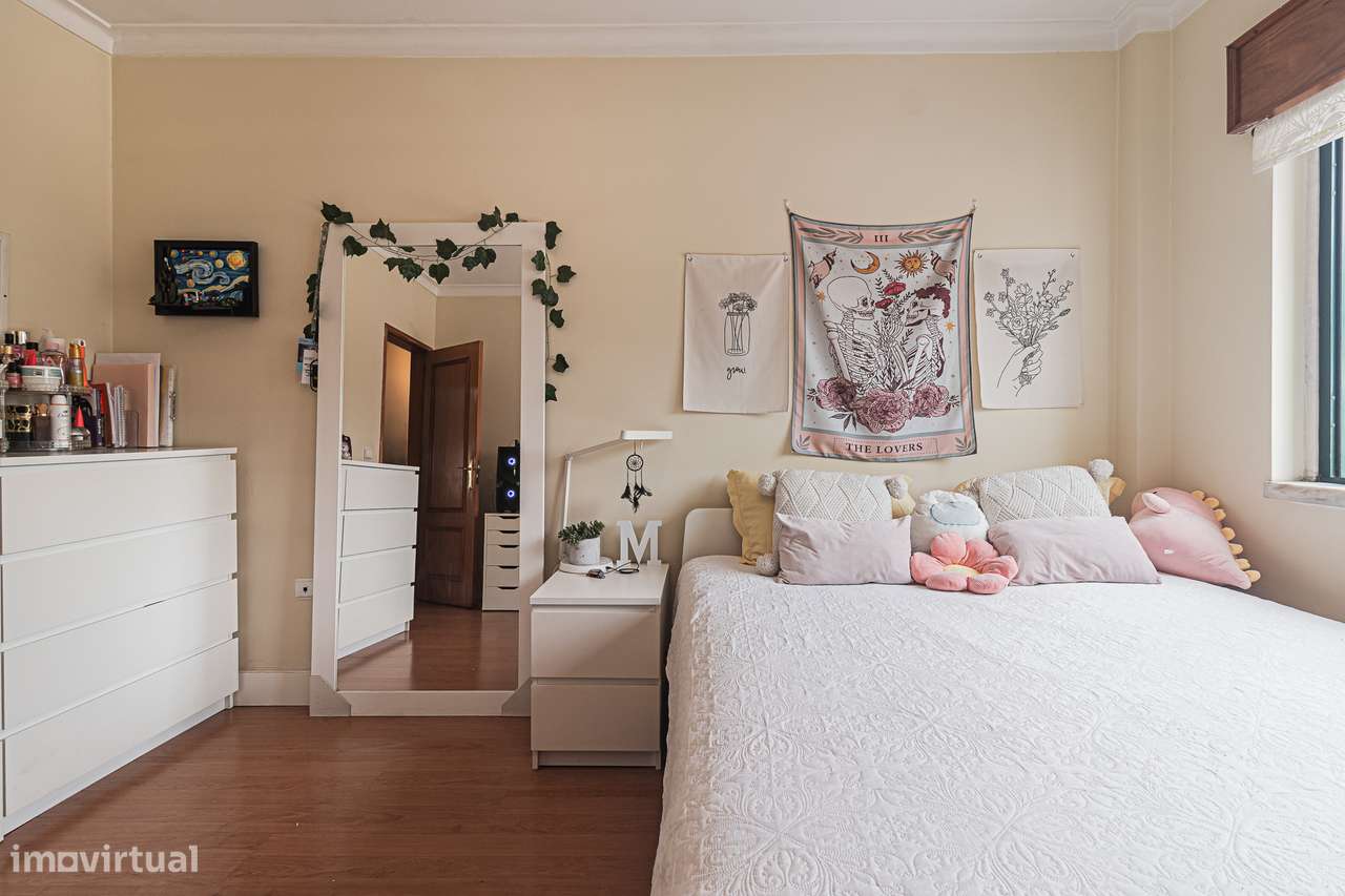 Apartamento num Primeiro Andar na Quinta do Conde-12
