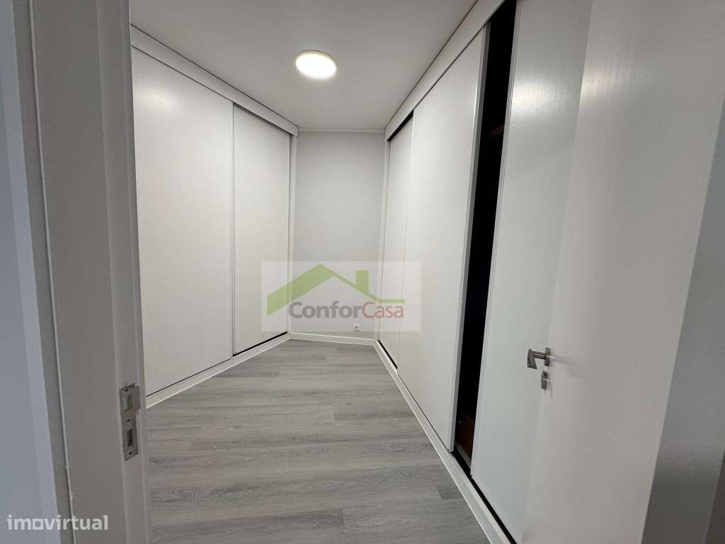 Apartamento T4 no 10º Andar em Braga - Vista Fantástica e Totalment...-15