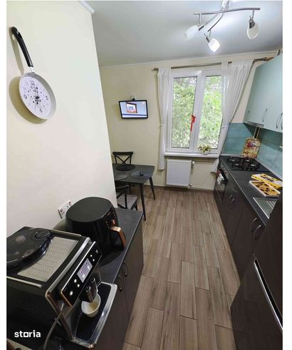 Brancoveanu, Budimex, Apartament 4 camere, decomandat. Loc de parcare!-13
