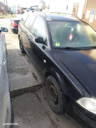 Dezmembram Volkswagen Passat 1.9 TDI, cod motor: AVX din 2004 - 3