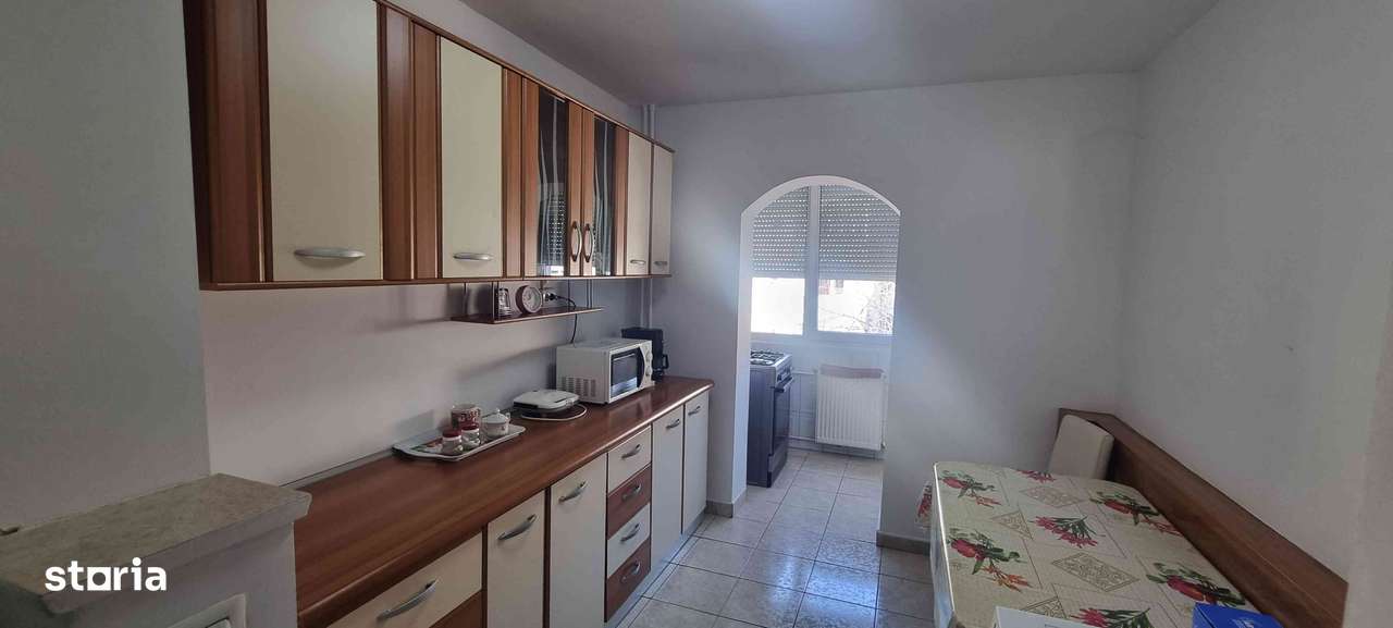 PB ,52 mp, et 3/4, Piață Rogerius, mobilat-6