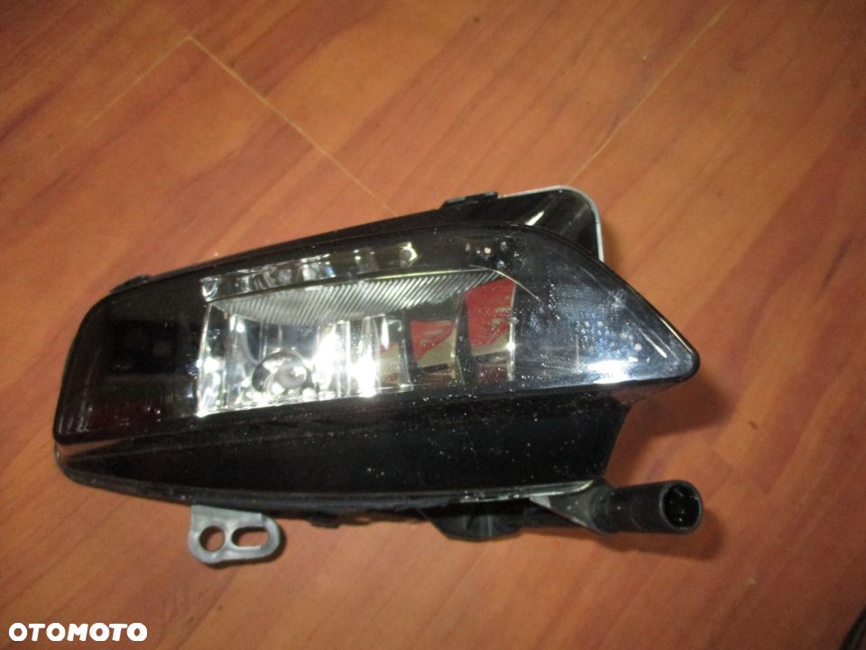 HALOGEN AUDI A3 12- SLINE PRAWY - 1