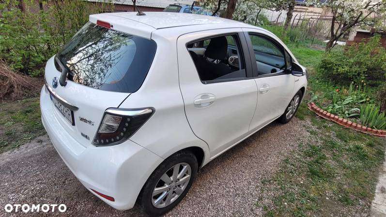 Toyota Yaris Hybrid 1.5 VVT-i - 2