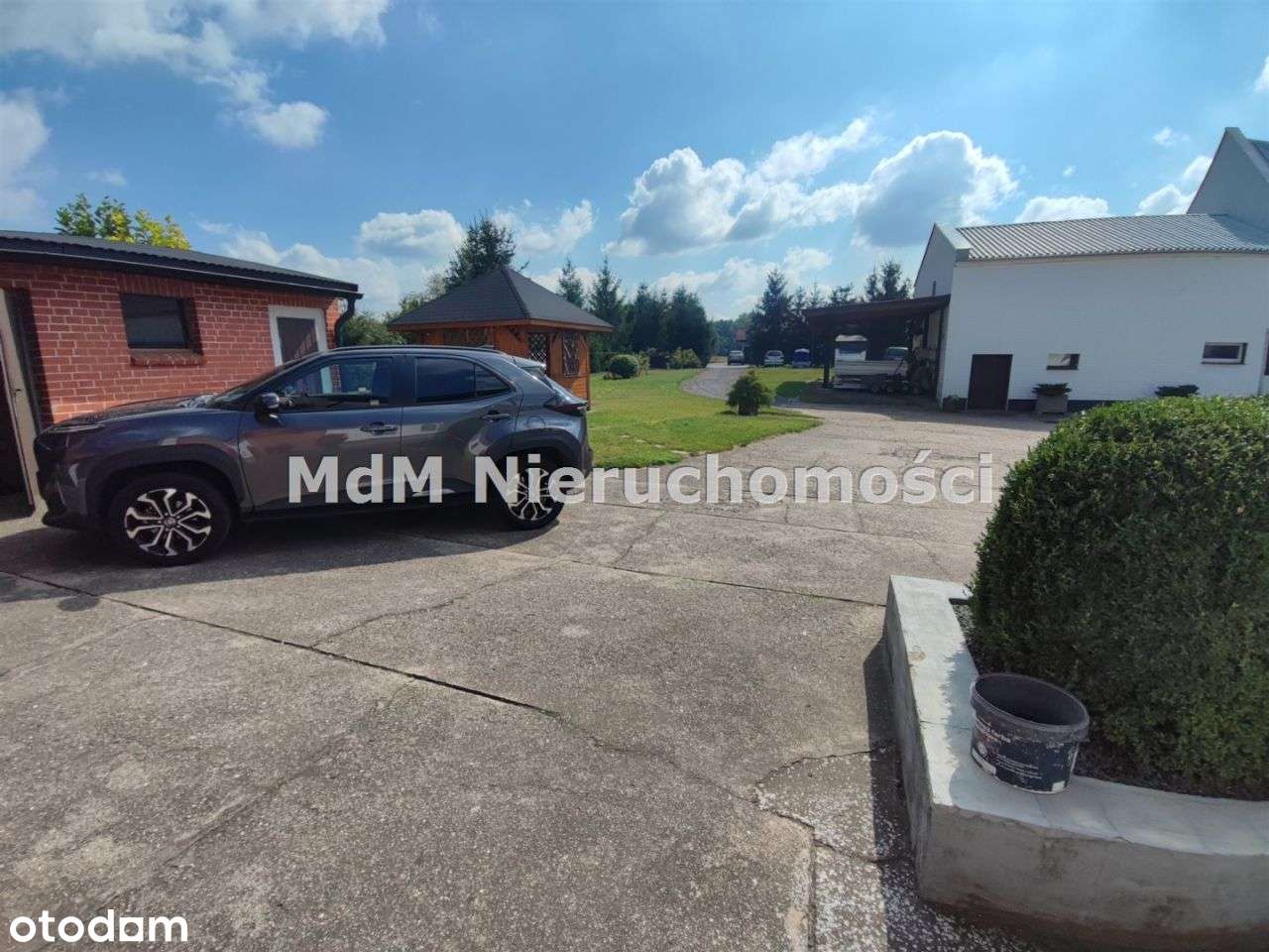 Dwa domy plus zaplecze, kompleks do życia i firma-2