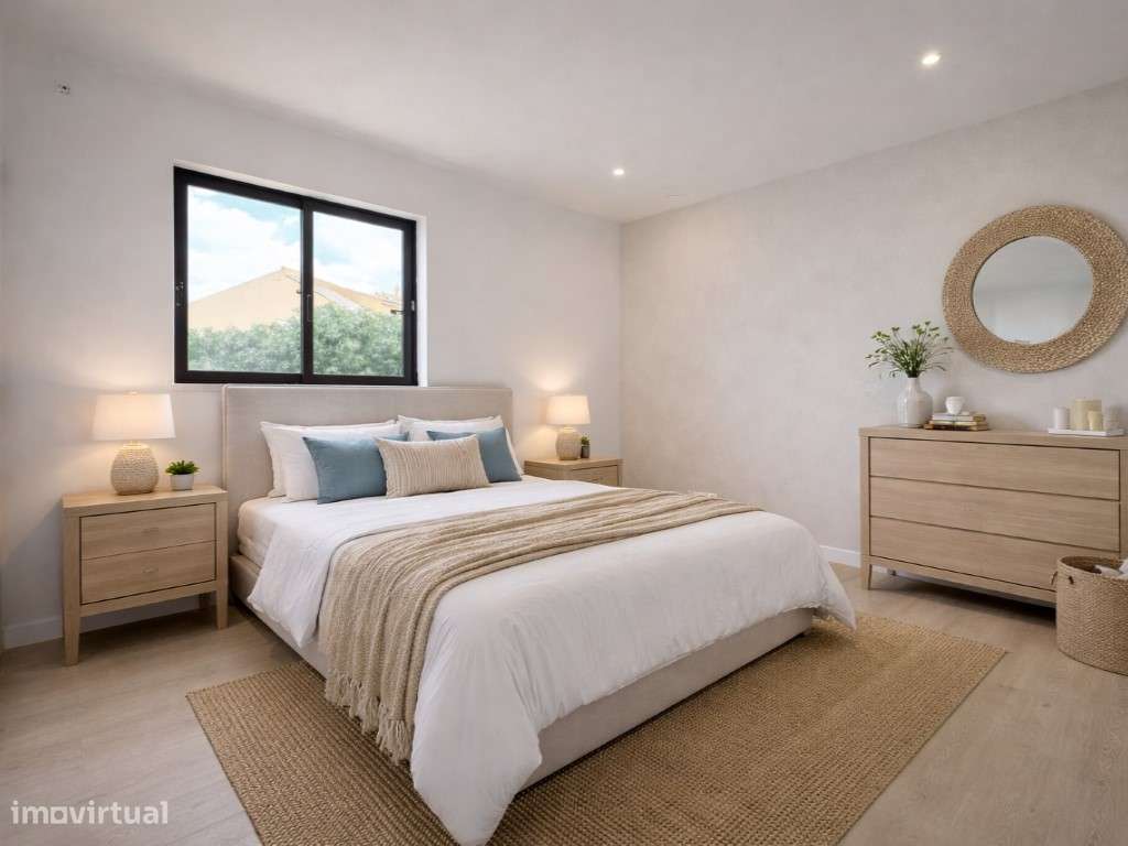 T2 com terraço e varanda | Totalmente renovado-6