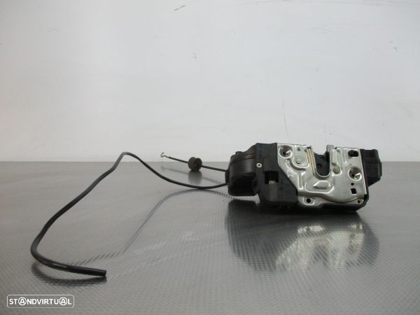 Fecho Porta Tras Dto Mercedes-Benz E-Class (W211) - 2