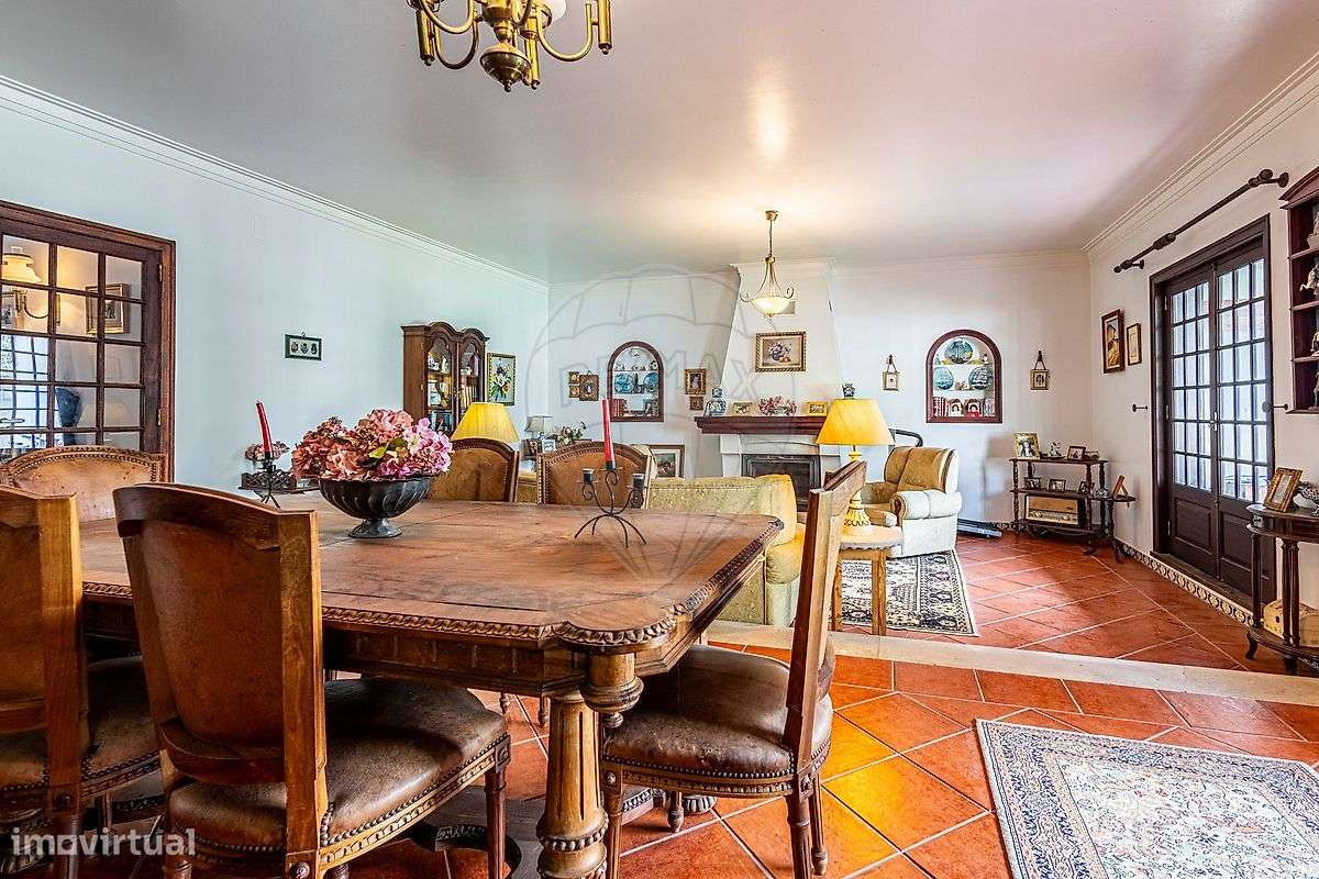 Moradia T4 para venda-13