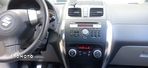 Suzuki SX4 1.6 Premium - 10
