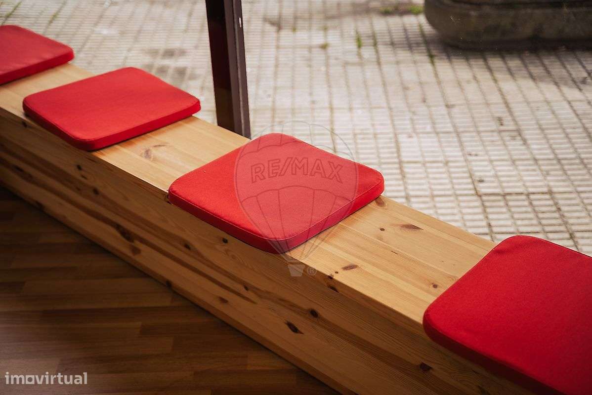 Trespasse de Barbearia em pleco centro de Braga-15