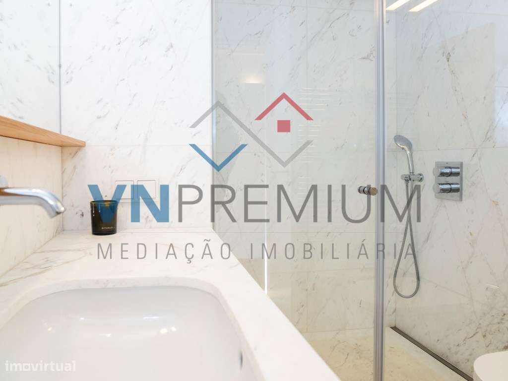 Belíssimo apartamento totalmente remodelado com materiais topo de gama-44