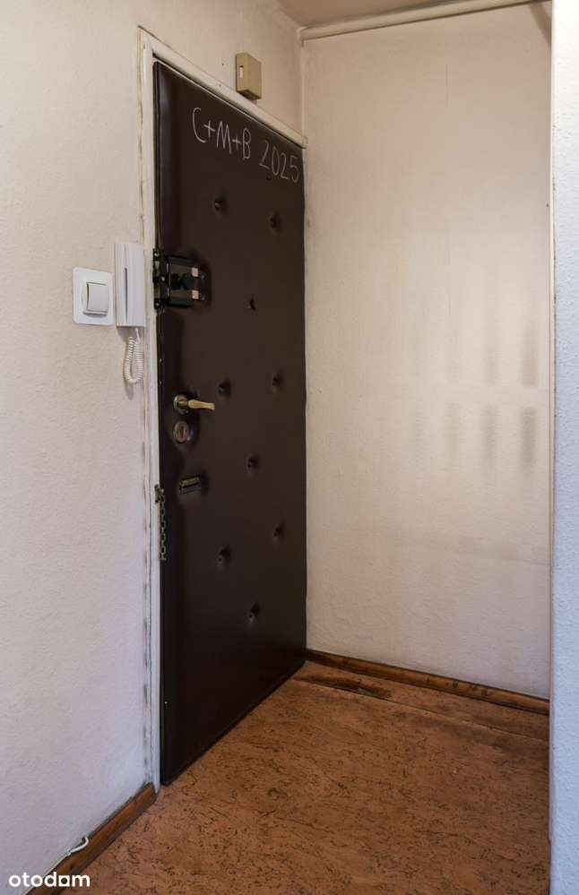 2 pokoje, 1 piętro, Jesionowa – do remontu-2