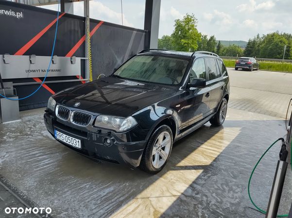 BMW X3 2.5i - 1