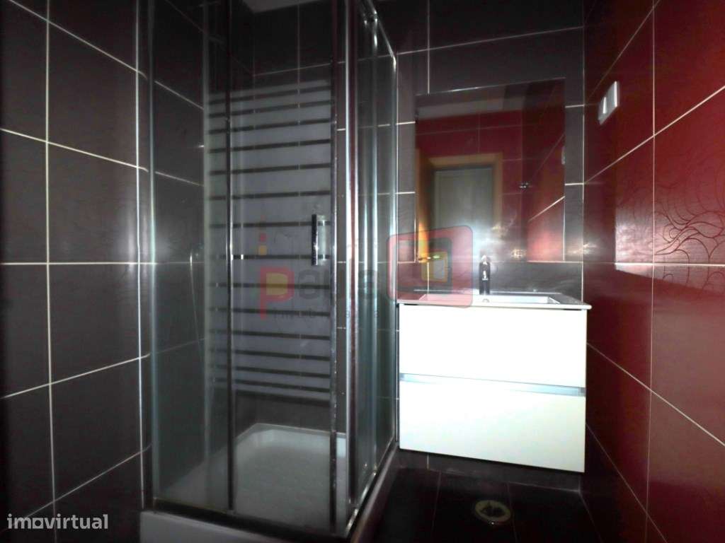 APARTAMENTO T3 COM PARQUEAMENTO - PEGÕES GARE-15