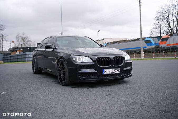 BMW Seria 7 740Li - 1