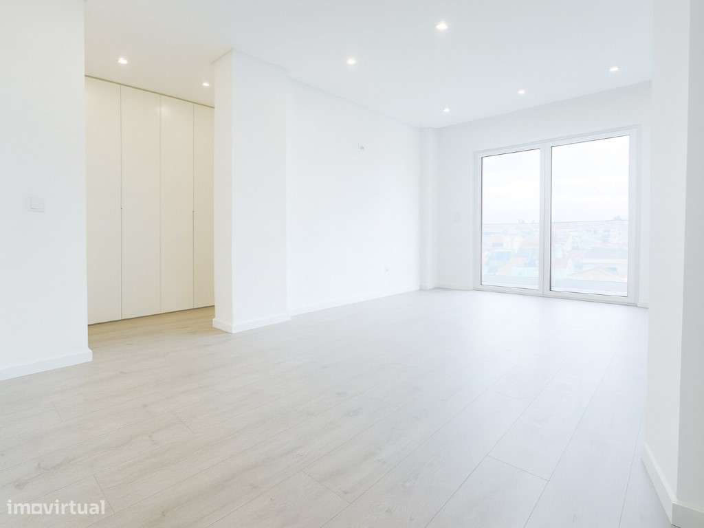 T2 | Varanda | Churrasqueira | Arrecadação - Grande imagem: 4/11