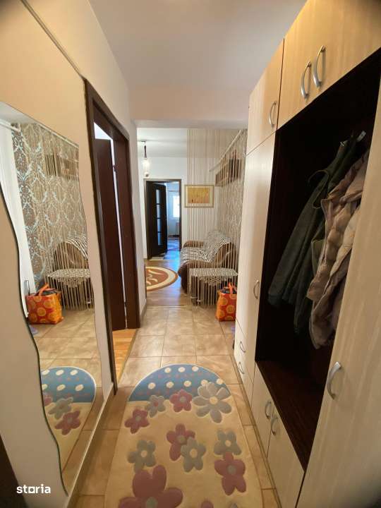 Apartament 3 camere, terasa, strada Pietroasa-3