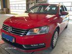 Volkswagen Passat 2.0 TDI DPF DSG Trendline - 1