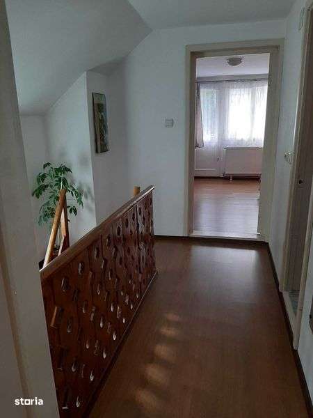 Casa renovata in Schei 3 camere, terasa, beci, magazie, curte - Imagine principală: 4/6