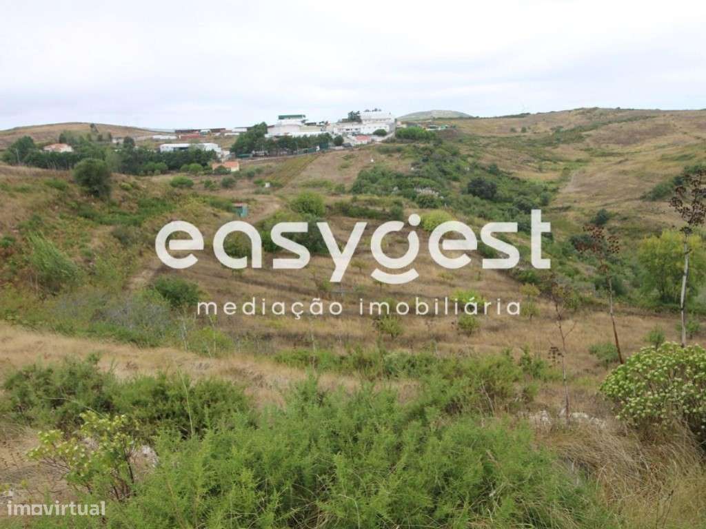 Terreno rústico em Trancoso de Cima em São Romão com poço - Grande imagem: 2/28