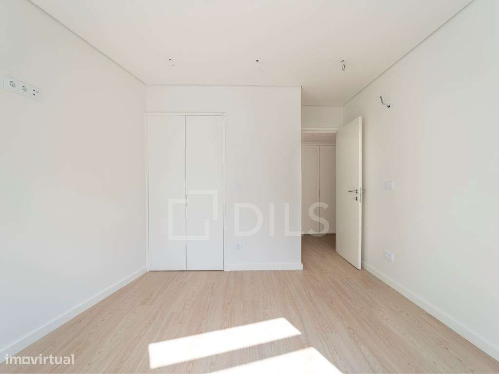 Apartamento T1 +1 com jardim no centro do Porto - Grande imagem: 4/64