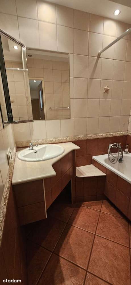 Winogrady, Os. Wichrowe Wzgórze, I ptr w niskim bloku, 3 pok., 65m2-10