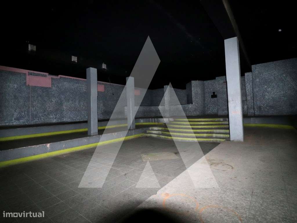 Loja para comércio em Fajões - Oliveira de Azeméis - Grande imagem: 4/12