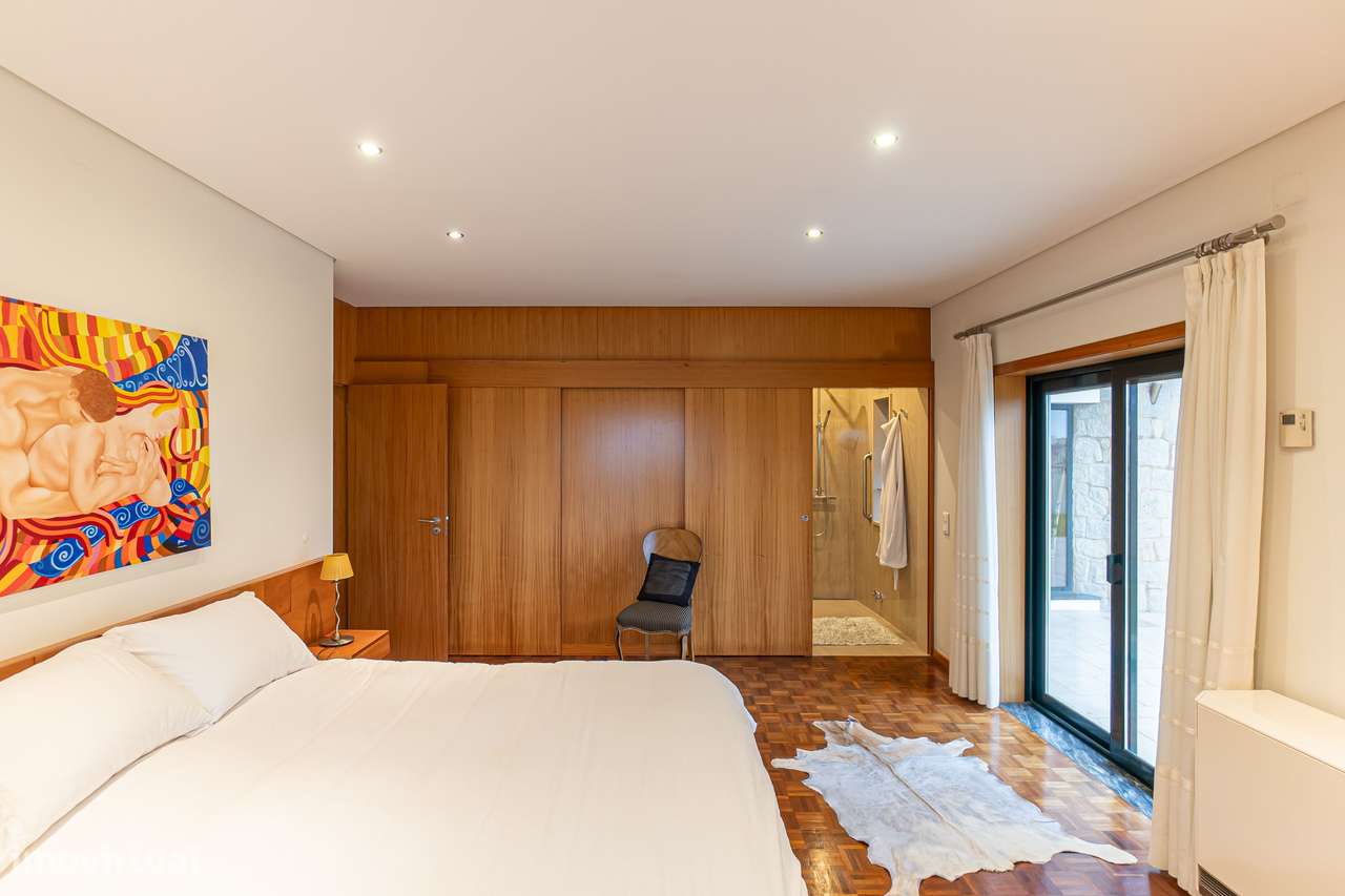 Moradia T3+1 Renovada com Vista Mar em Esmoriz-18