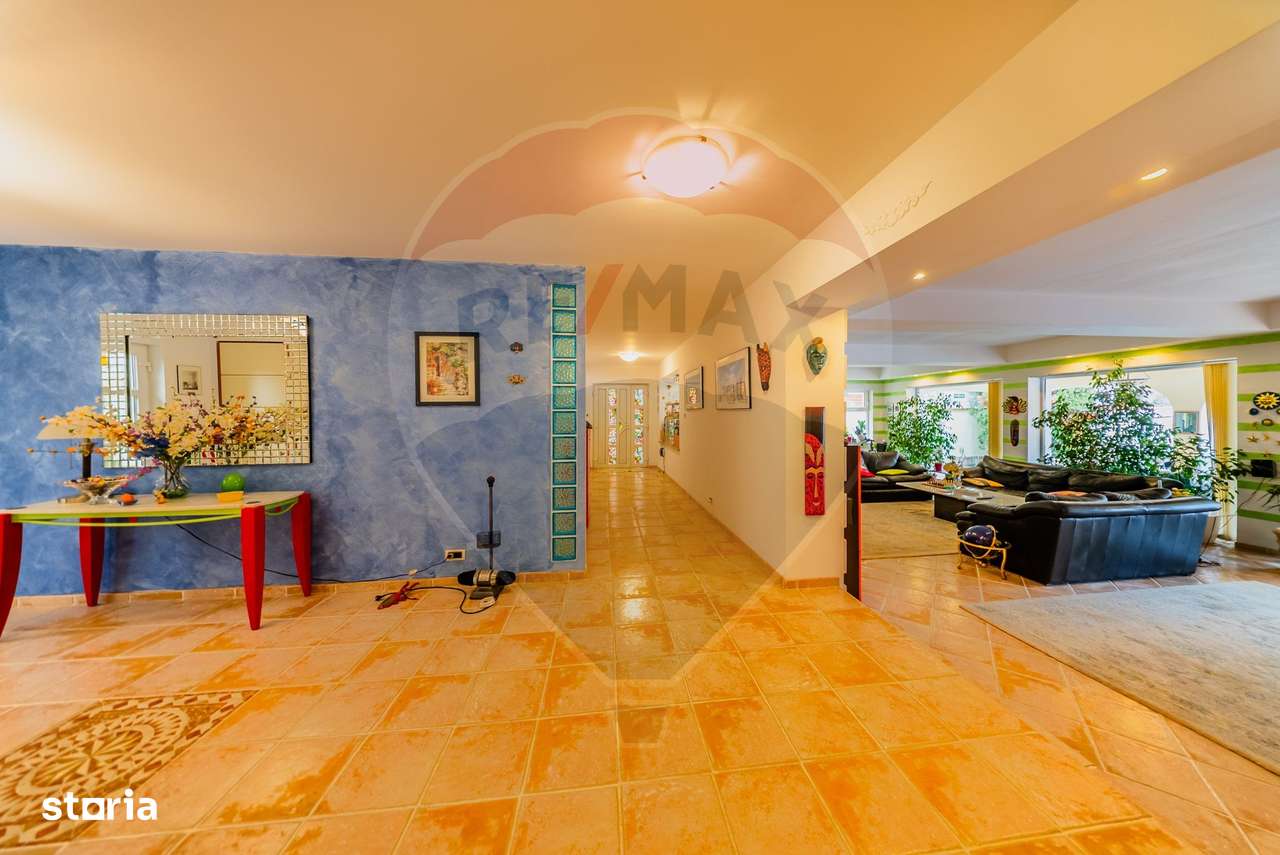 Vilă cu 4 camere de vânzare 921 mp zona Subcetate,Arad - Imagine principală: 4/20