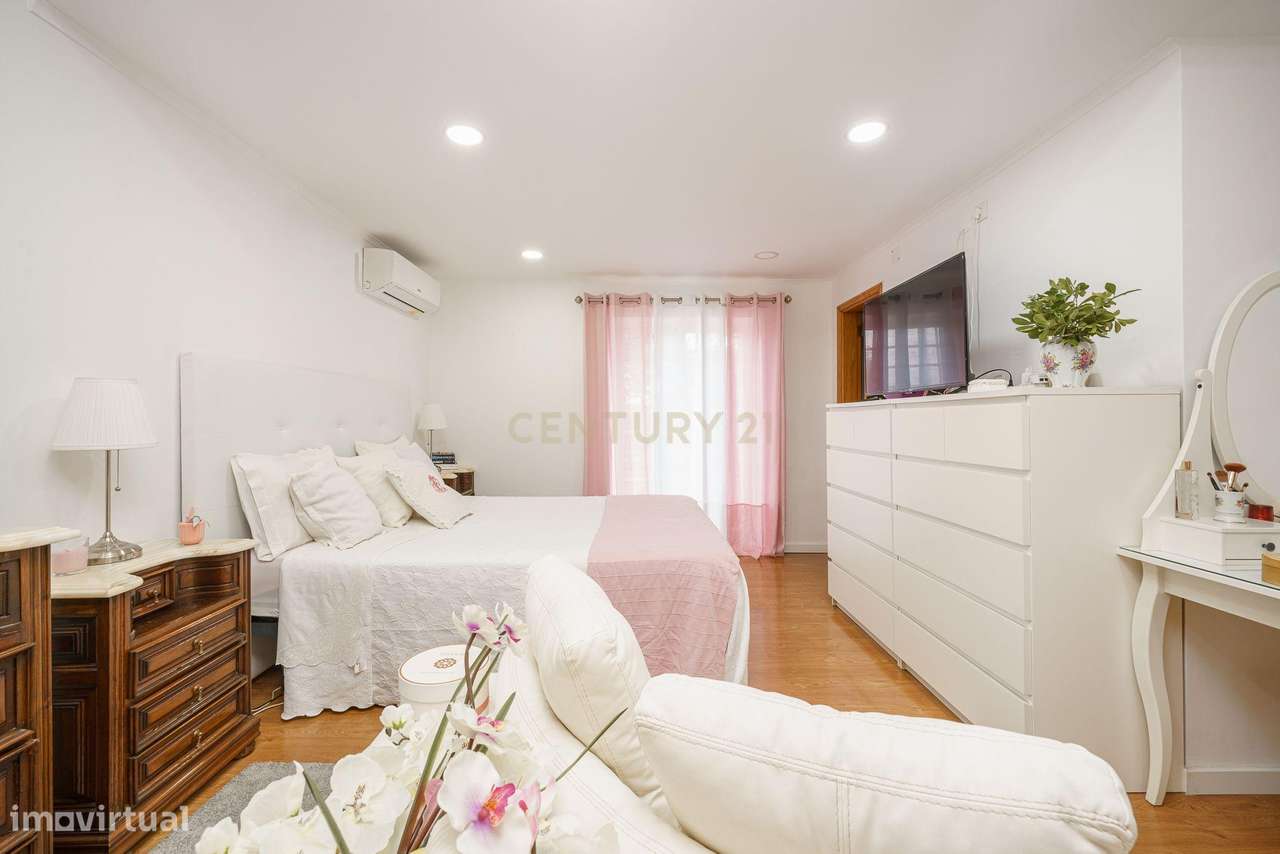 Moradia T5 de Charme com piscina, em Palmela. Conforto, Elegância e Fu-26