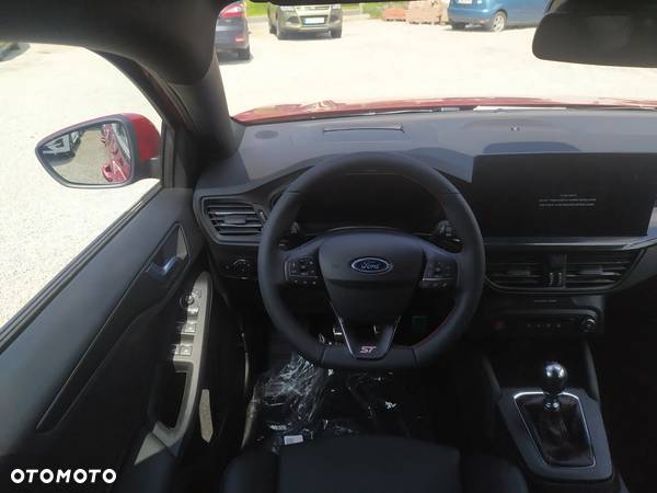 Ford Focus 2.3 EcoBoost ST X - 22