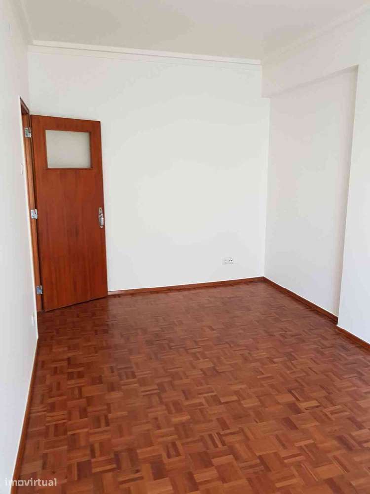 T1+1 - Avenida Visconde Valmor - Grande imagem: 4/14