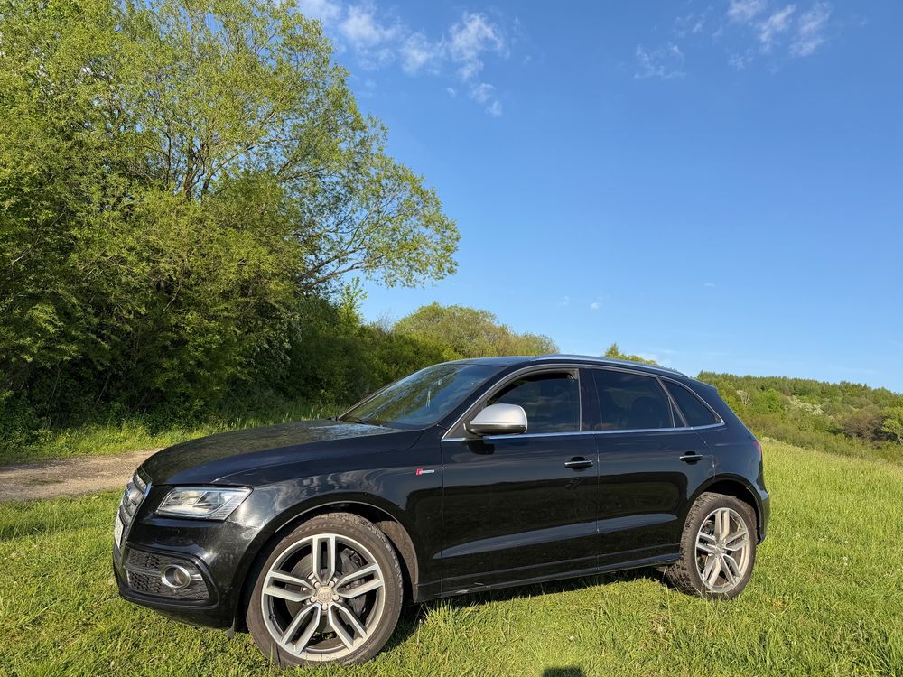 Audi SQ5 2015